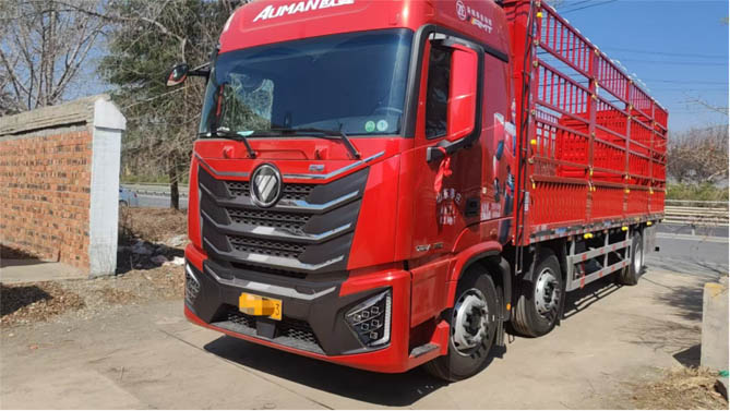 百公里油耗20L！袁师傅欧曼星翼载货车：从刚入手到节油冠军 满满实力范儿