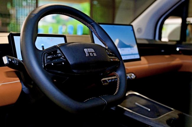 当“老款新车”沦为营销套路，鑫源凭什么二十年只做一件事